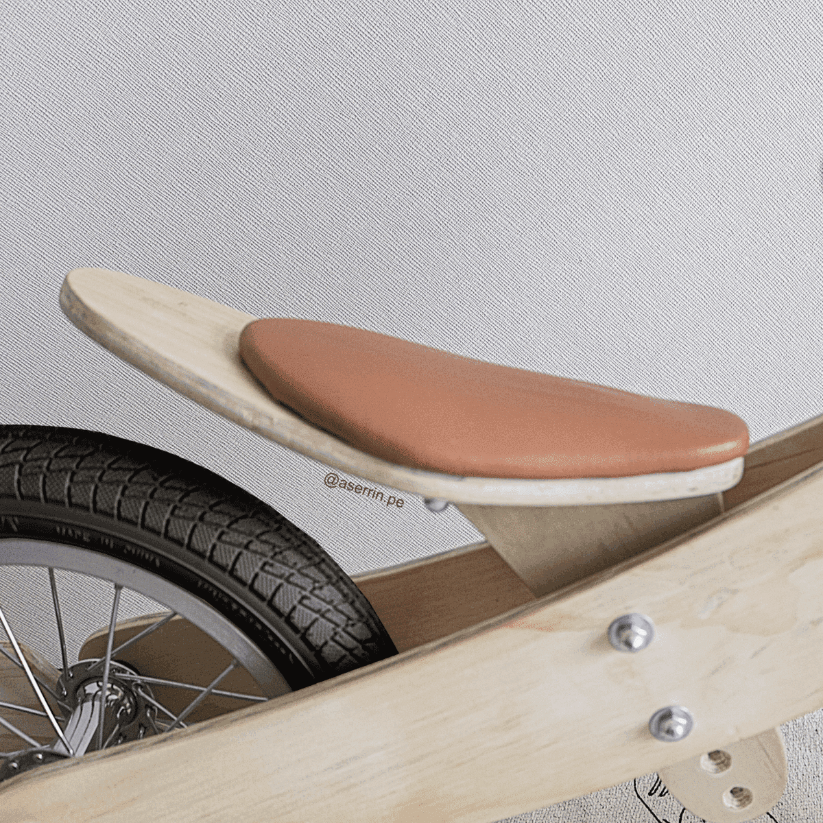 Bici de balance equilibrio web neo – material Montessori de madera artesanal