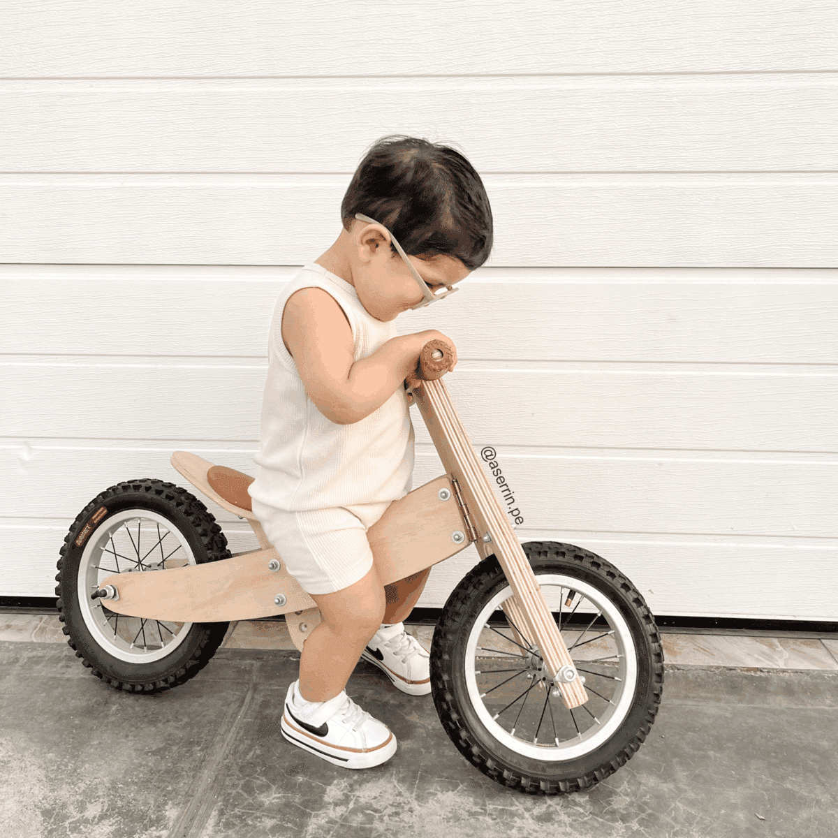 Bicicleta brad – material Montessori de madera artesanal