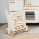 Caminador de madera artesanal – Aserrín Perú