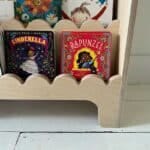 Librero scalloped de piso - Imagen 4