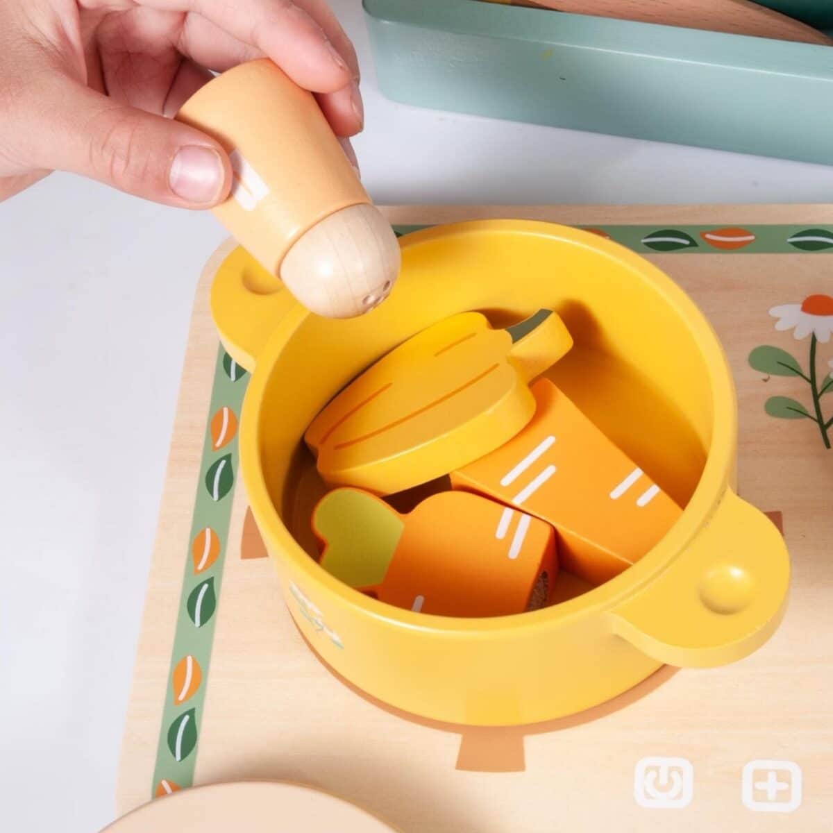 Photo output – material Montessori de madera artesanal